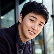 Yoon Shi-Yoon 윤시윤