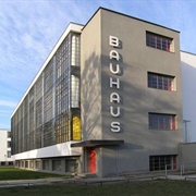 Le Bauhaus De Dessau