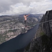Slacklining in Norway