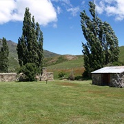 Lindis Pass Historic Hotel