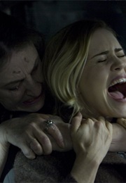 Alison Lohman & Lorna Raver in Drag Me to Hell (2009)