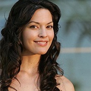 Alana De La Garza