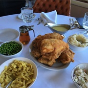 Dam Site Inn, Pellston