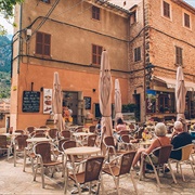 Plaça D'espanya, Fornalutx, Mallorca