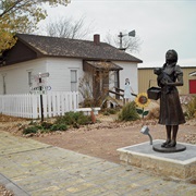 Dorothy's House and the Land of Oz, Kansas