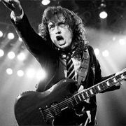 Angus Young (AC/DC)
