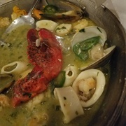 Mariscada En Salsa Verde