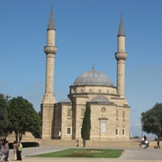 Mosque of the Martyrs, Baku