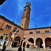 Torre Dei Lamberti