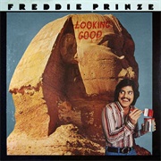 Looking Good – Freddie Prinze