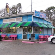 Snowflake Ice Cream Shoppe, Riverhead