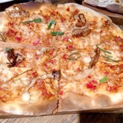 Chicken Balado Pizza
