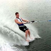 Barefoot Skiing