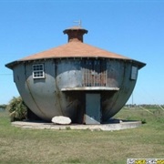 Flying Saucer Bungalo