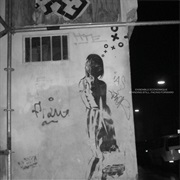 Ensemble Economique - Standing Still, Facing Forward