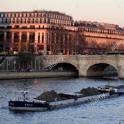 Rive Droite (Right Bank of the Seine), Paris, France