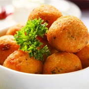Bolinhos De Bacalhau