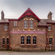 Llanfairpwllgwyngyllgogerychwyrndrobwllllantysiliogogogoch