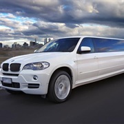 Monter Dans Une Limousine