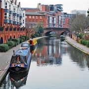 City With the Most Canals Birmingham, United Kingdom 🇬🇧