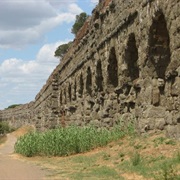 Picnic at Aquaduct Park - Rome