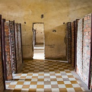 Tuol Sleng & the Killing Fields