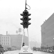 First Red and Green Traffics Lights Used (1914)