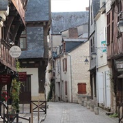 Chinon