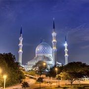 Sultan Salahuddin Abdul Aziz Mosque