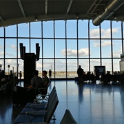 Hangin' Out at Pre-9/11 Airport Departure Gates With Big Gulp