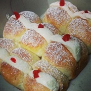 Cream Buns