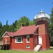 Sand Point Light (Baraga)