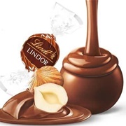 Lindor Dark Hazelnut Gianduja Truffle