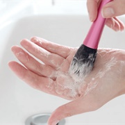 Clean Makeup Brushes Every Day