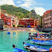 Vernazza Harbour, Vernazza