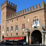 Palazzo Municipale, Ferrara
