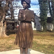 Alice Allison Dunnigan Statue at the SEEK Museum