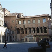 Antico Palazzo Dei Vescovi, Pistoia
