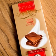 Antiu Xixona Milk Creamy Chocolate Bar