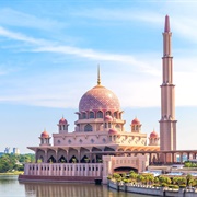Putrajaya: Putra Mosque