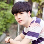 Earth Katsamonnat Namwirote