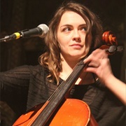 Neyla Pekarek