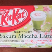 Kit Kat Sakura MacCha Latte