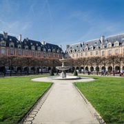 Place Des Vosges, Paris