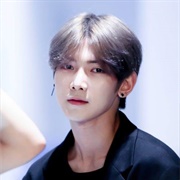 Kang Yeosang