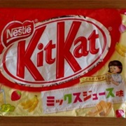 Kit Kat Fruit Juice