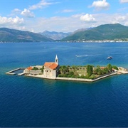 Gospa Od Milosti, Montenegro