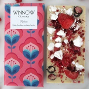 Winnow Pavlova White Chocolate Bar