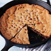 Skillet Chocolate Chip Cookie
