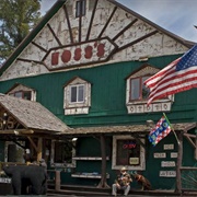 Hoss's Country Store  in Long Lake